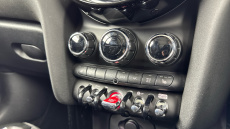 MINI Hatchback 1.5 Cooper Classic Premium 3dr Petrol Hatchback